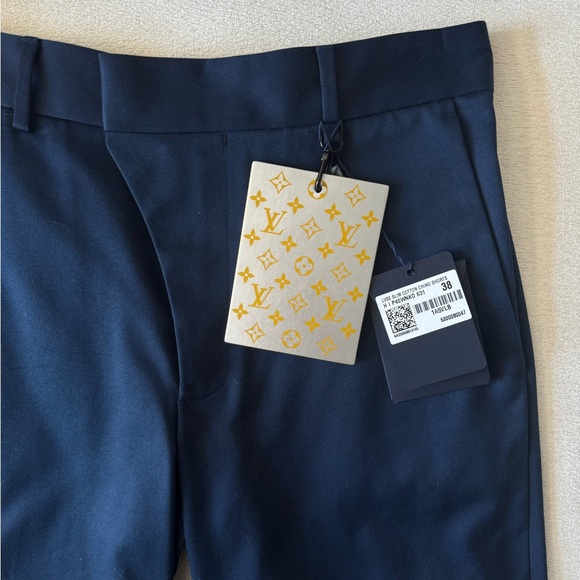 LOUIS VUITTON SLIM COTTON CHINO SHORTS - Picture 5 of 7
